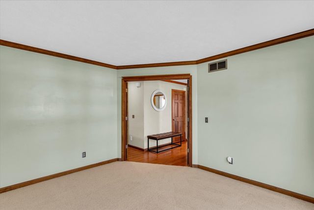 2807 Willow Bend Road, Champaign, IL 61822