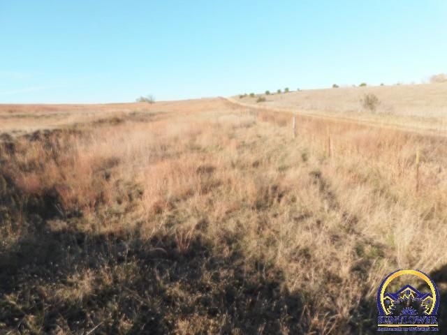 6274 K-16 HWY, Holton, KS 66436