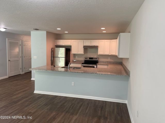 1832 NAVAHO Avenue, Jacksonville, FL 32210