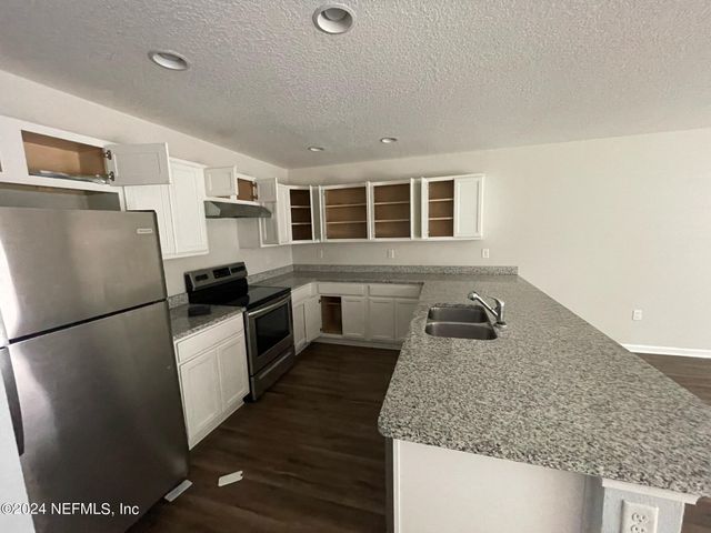 1832 NAVAHO Avenue, Jacksonville, FL 32210