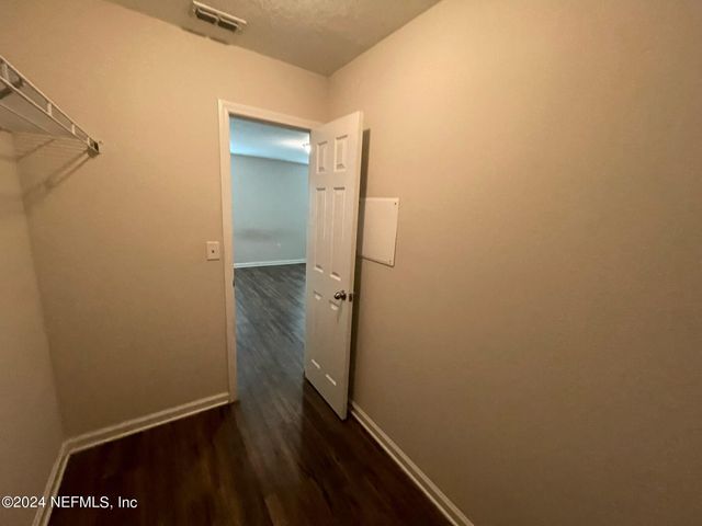 1832 NAVAHO Avenue, Jacksonville, FL 32210