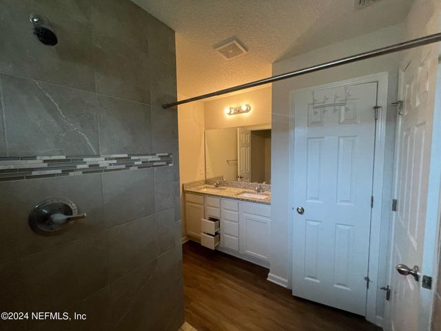 1832 NAVAHO Avenue, Jacksonville, FL 32210