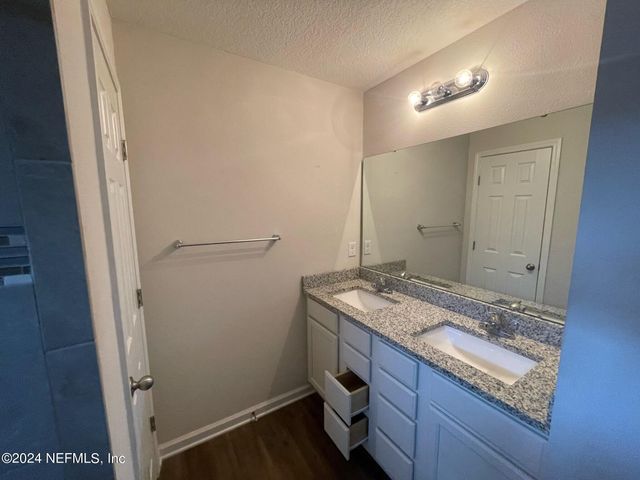 1832 NAVAHO Avenue, Jacksonville, FL 32210