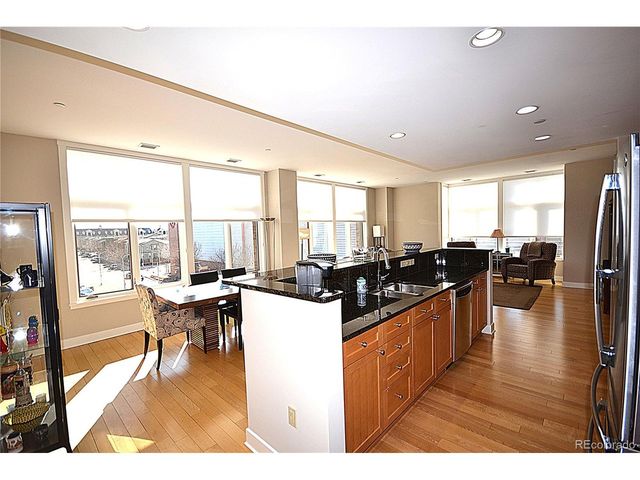 7220 W Bonfils Ln 319, Lakewood, CO 80226