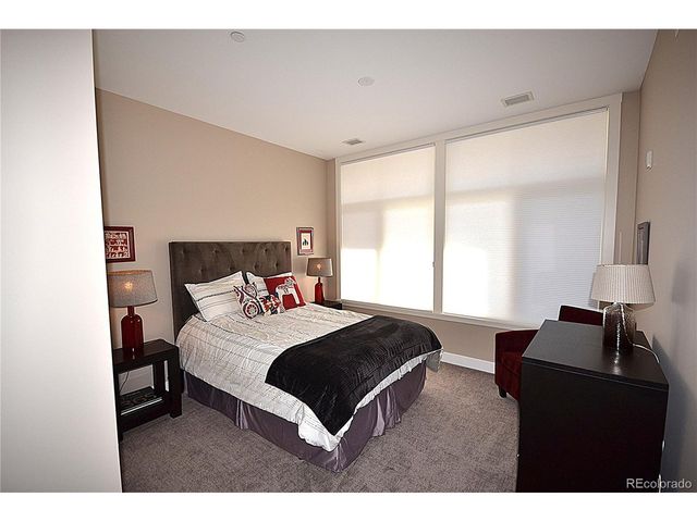 7220 W Bonfils Ln 319, Lakewood, CO 80226