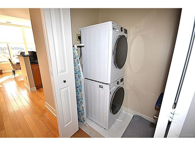 7220 W Bonfils Ln 319, Lakewood, CO 80226