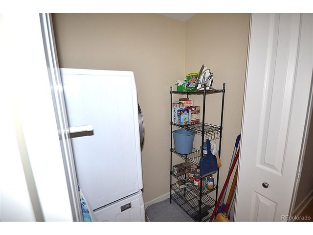 7220 W Bonfils Ln 319, Lakewood, CO 80226