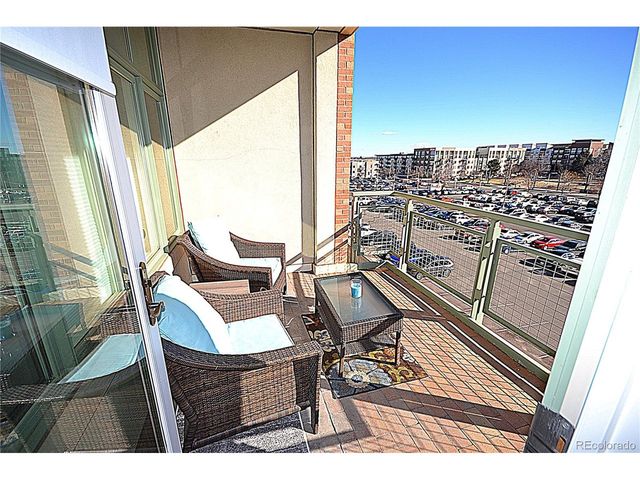 7220 W Bonfils Ln 319, Lakewood, CO 80226