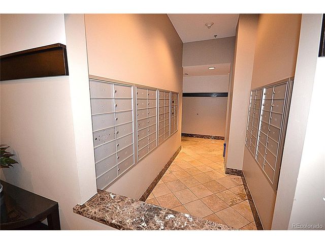 7220 W Bonfils Ln 319, Lakewood, CO 80226