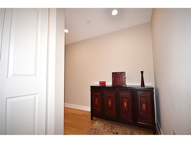 7220 W Bonfils Ln 319, Lakewood, CO 80226