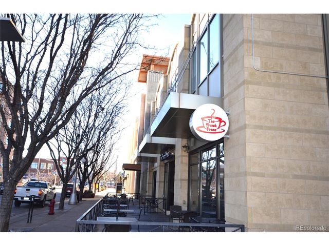 7220 W Bonfils Ln 319, Lakewood, CO 80226