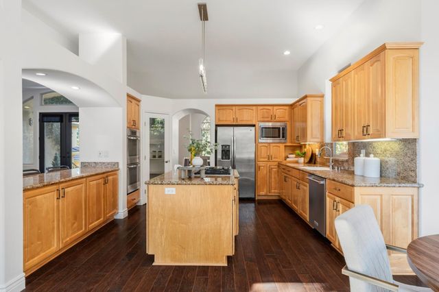 4044 Albert Cir, El Dorado Hills, CA 95762