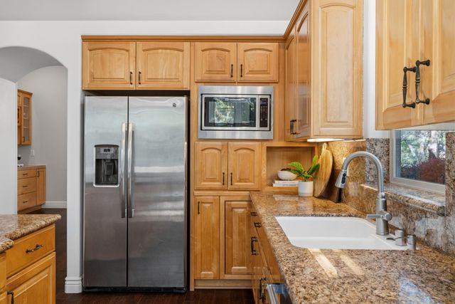 4044 Albert Cir, El Dorado Hills, CA 95762