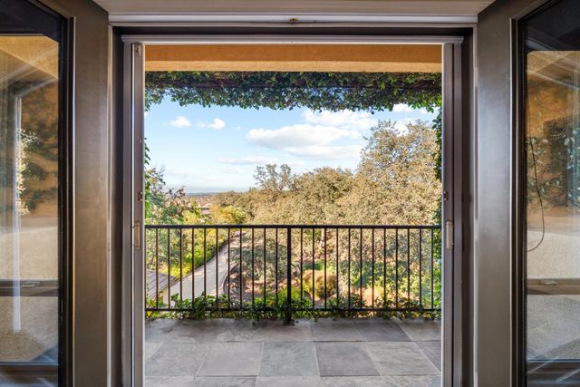 4044 Albert Cir, El Dorado Hills, CA 95762