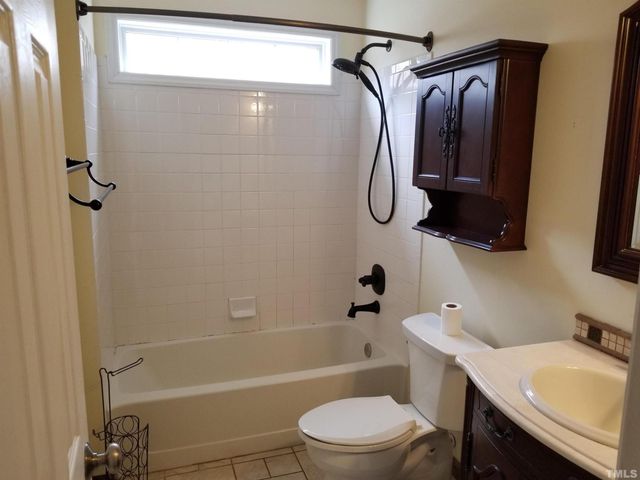 100 Bedbrook Court, Cary, NC 27519