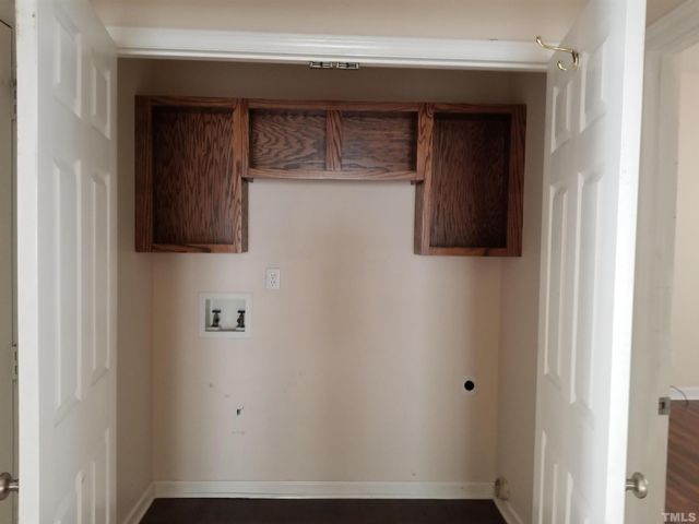 100 Bedbrook Court, Cary, NC 27519