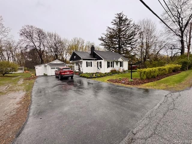 29 E Kerley Corners, Red Hook, NY 12571