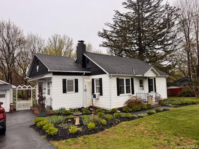 29 E Kerley Corners, Red Hook, NY 12571