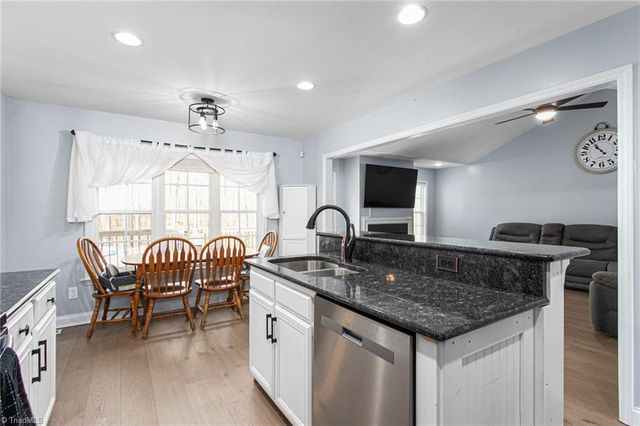 4619 Plantation Manor Drive, Randleman, NC 27317