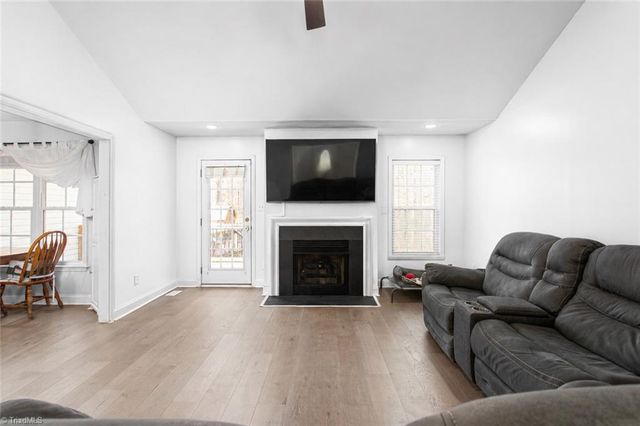 4619 Plantation Manor Drive, Randleman, NC 27317