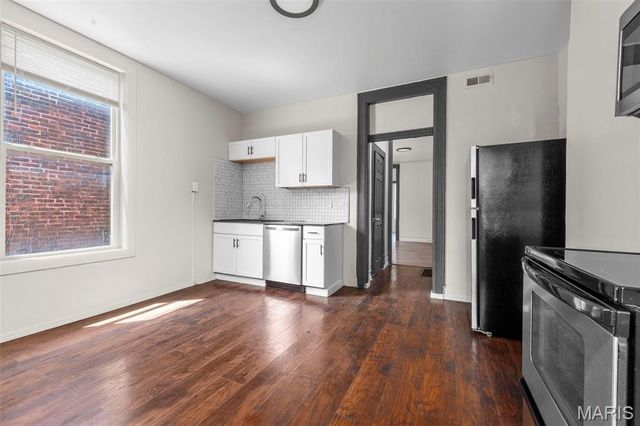 3146 Nebraska Avenue, St Louis, MO 63118