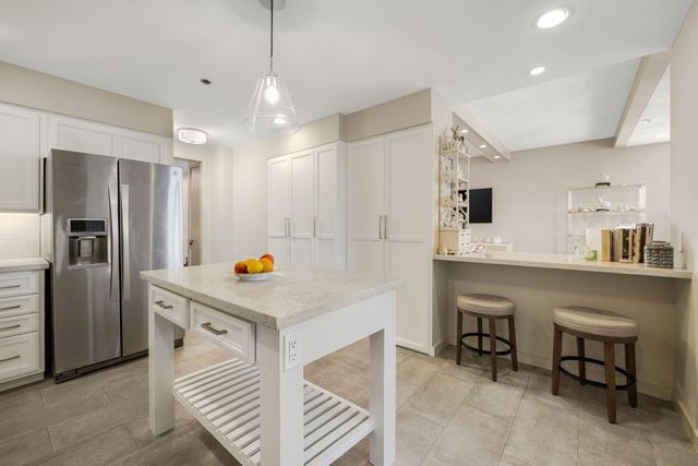 5555 Del Monte Drive 2203, Houston, TX 77056