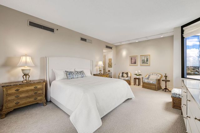 5555 Del Monte Drive 2203, Houston, TX 77056