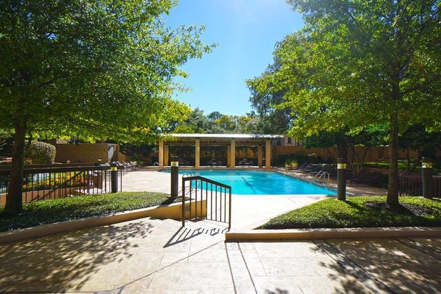 5555 Del Monte Drive 2203, Houston, TX 77056