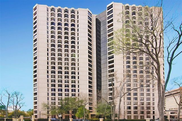 5555 Del Monte Drive 2203, Houston, TX 77056