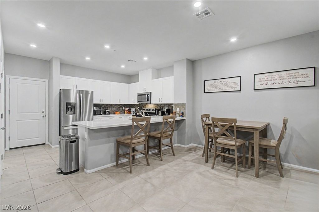 6740 Nimbus Avenue, Las Vegas, NV 89130 — photo 2