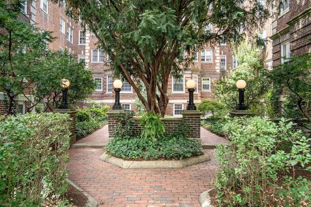 43 Linnaean 24, Cambridge, MA 02138