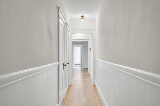 43 Linnaean 24, Cambridge, MA 02138