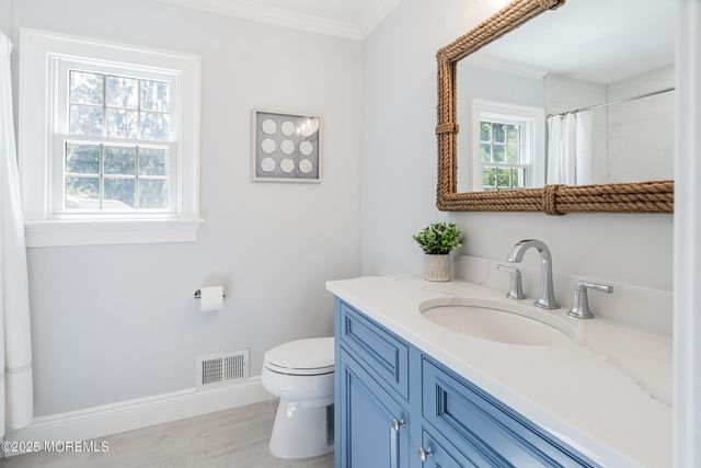 28 Lennox Avenue, Rumson, NJ 07760