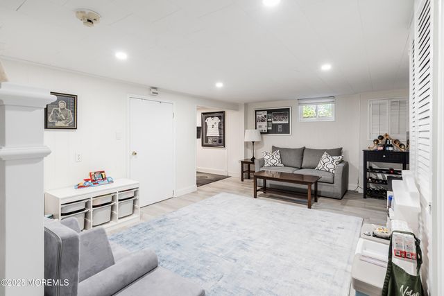 28 Lennox Avenue, Rumson, NJ 07760