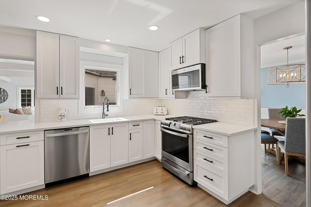 28 Lennox Avenue, Rumson, NJ 07760