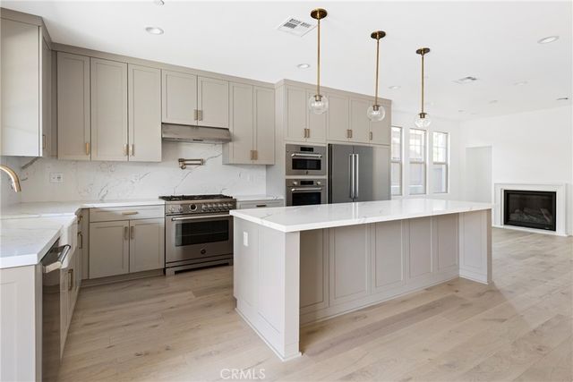175 E Palm Street, Altadena, CA 91001