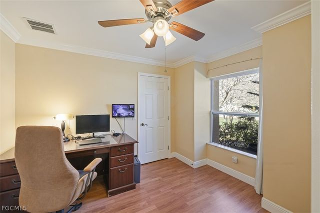 330 SW 19th LN, Cape Coral, FL 33991