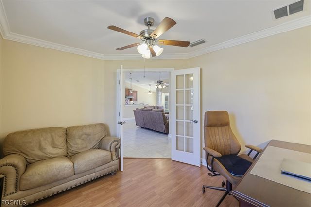 330 SW 19th LN, Cape Coral, FL 33991