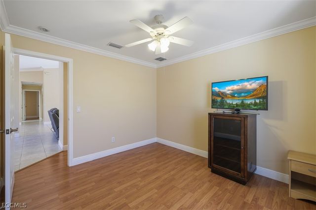 330 SW 19th LN, Cape Coral, FL 33991