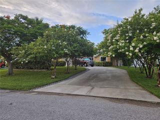 330 SW 19th LN, Cape Coral, FL 33991