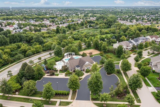 3102 Holden Street, Elgin, IL 60124