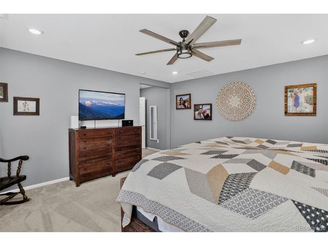 23952 E Minnow Cir, Aurora, CO 80016