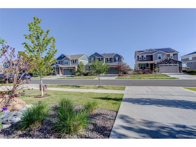 23952 E Minnow Cir, Aurora, CO 80016