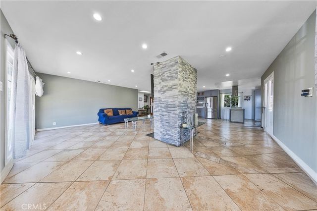 10050 Balboa Boulevard, Northridge, CA 91325