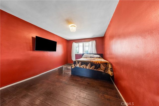 10050 Balboa Boulevard, Northridge, CA 91325