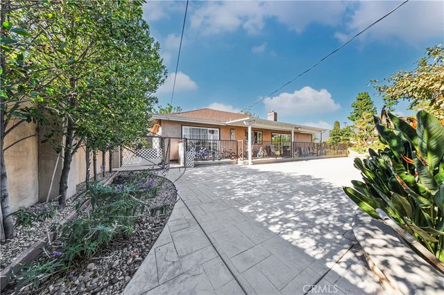 10050 Balboa Boulevard, Northridge, CA 91325