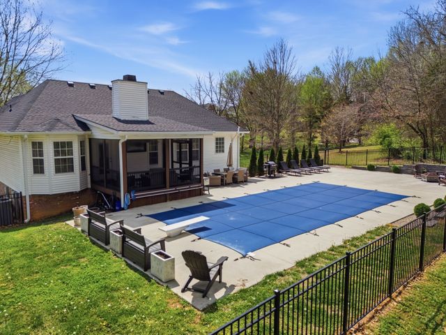 2034 Christy Ln, Greenbrier, TN 37073
