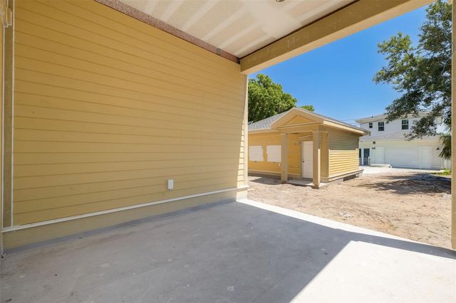 5326 7TH AVENUE N, St Petersburg, FL 33710