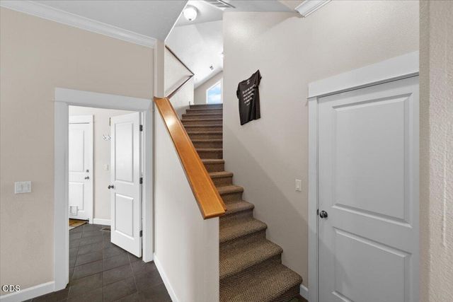 899 Old Stage Road, Medford, OR 97502