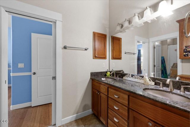 899 Old Stage Road, Medford, OR 97502